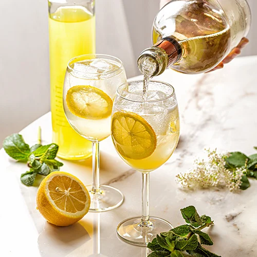 Limoncello spritz