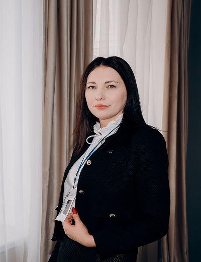 Ирина Новикова — ведущий специалист по управлению проектами «Алтайского центра комплектации»