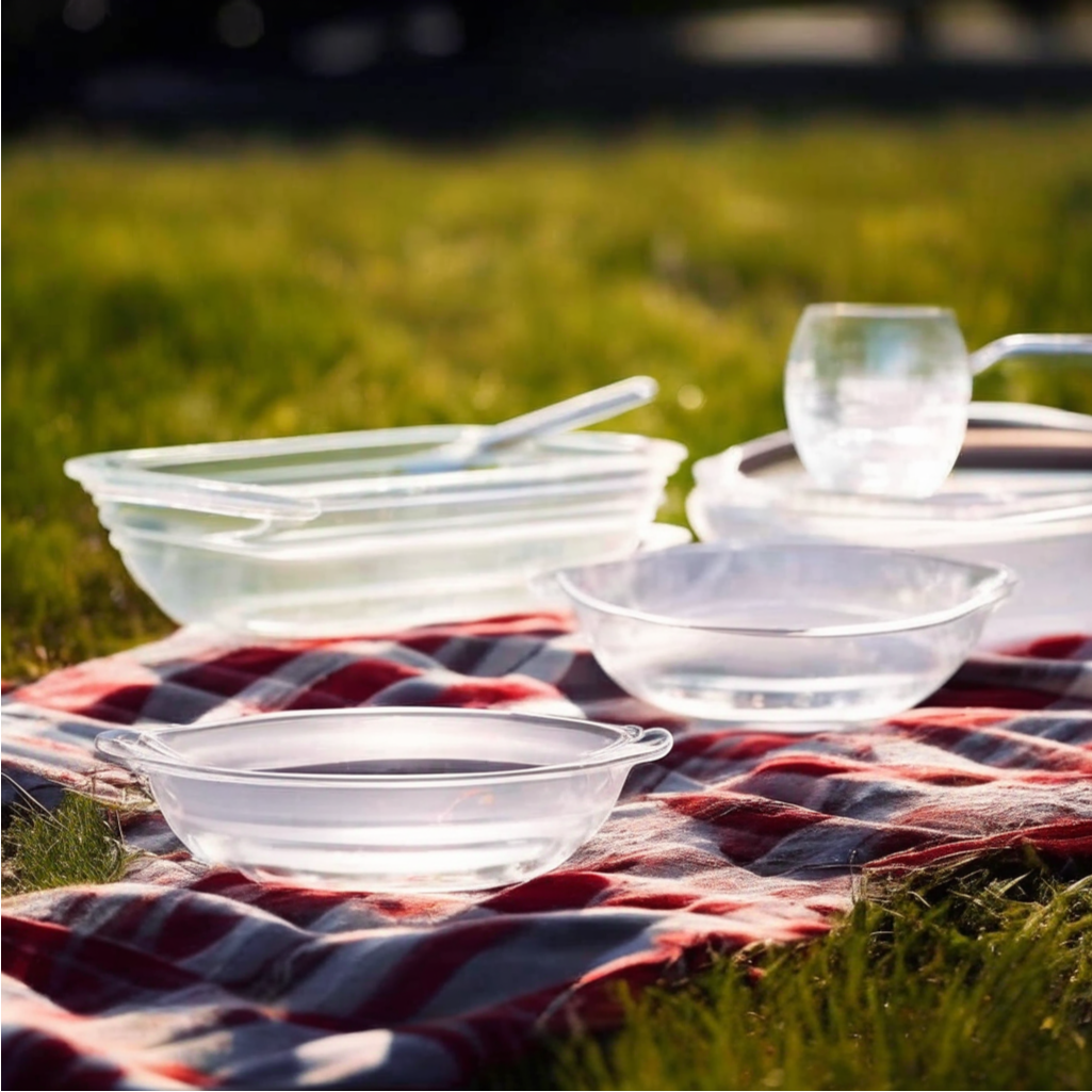 Преимущества посуды из поликарбоната