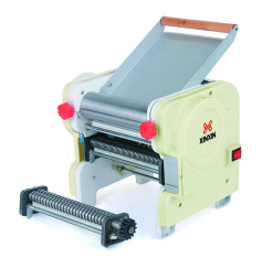 Тестораскатка-лапшерезка настольная электрическая XINXIN DJJ-200C