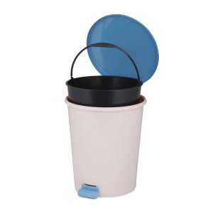 Контейнер д/мусора 12,0л с педалью слоновая кость (2) М6805