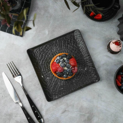 Блюдо квадратное 17,5*17,5 см с бортами Side Up2 Black Raw Wood P.L. Proff Cuisine [2]